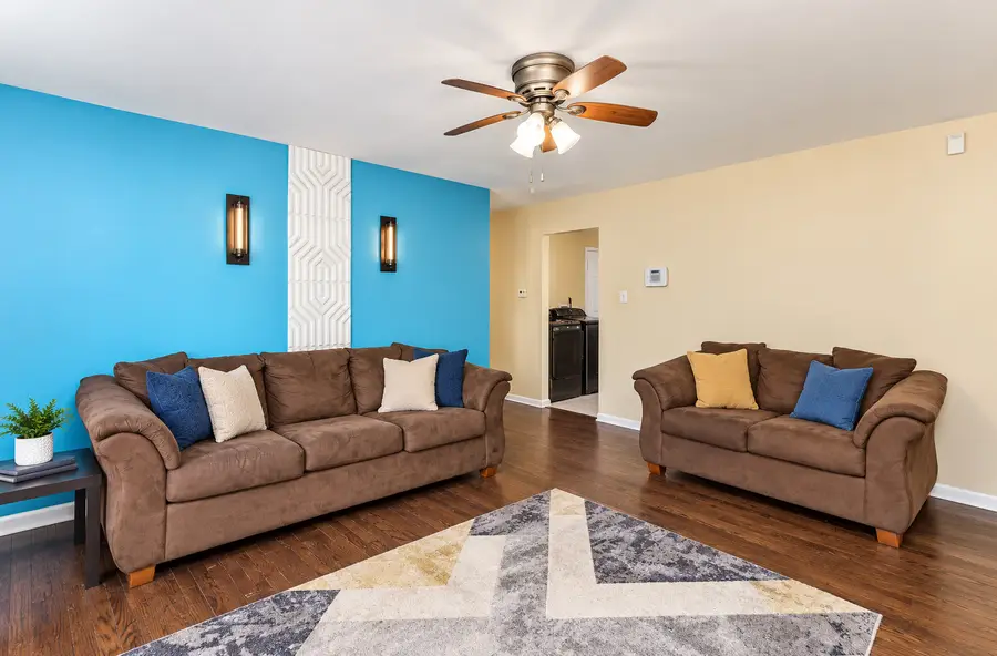 16100 Circle Drive, Markham, IL 60428 - #3
