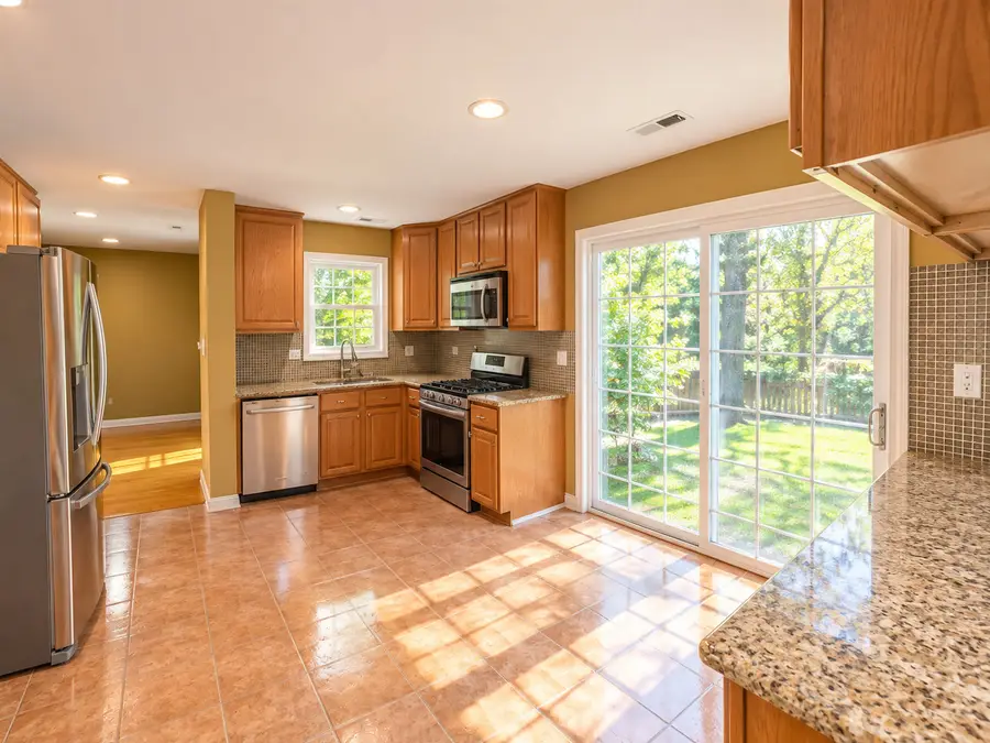 378 Thorncliffe Heights, Glendale Heights, IL 60139 - #3