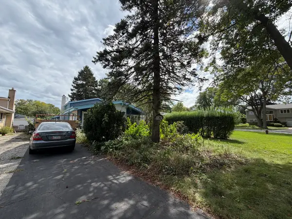 1357 S Vail Avenue, Arlington Heights, IL 60005