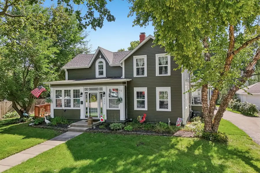 322 W High Street, Sycamore, IL 60178 - #2