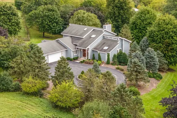 29325 N Callahan Road, Wauconda, IL 60084