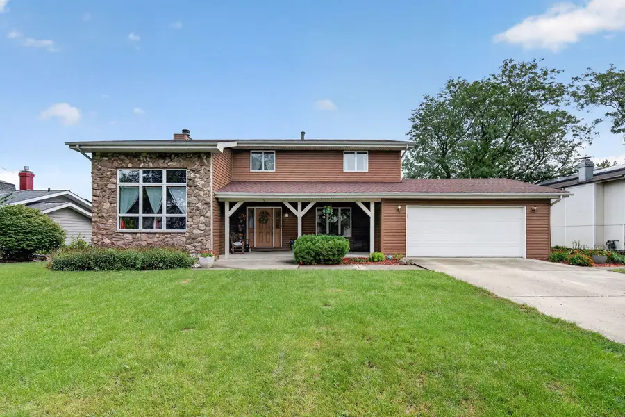 408 S Brookshore Drive, Shorewood, IL 60404 - #2