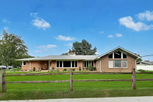 5801 N Lansing Avenue, Chicago, IL 60646