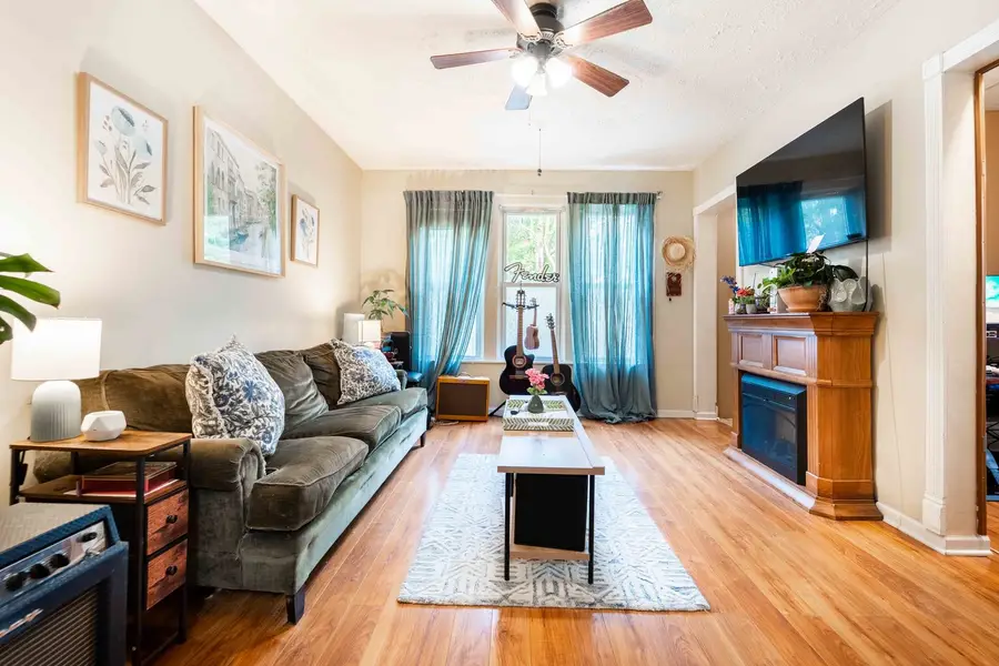 2733 N Artesian Avenue, Chicago, IL 60647 - #3