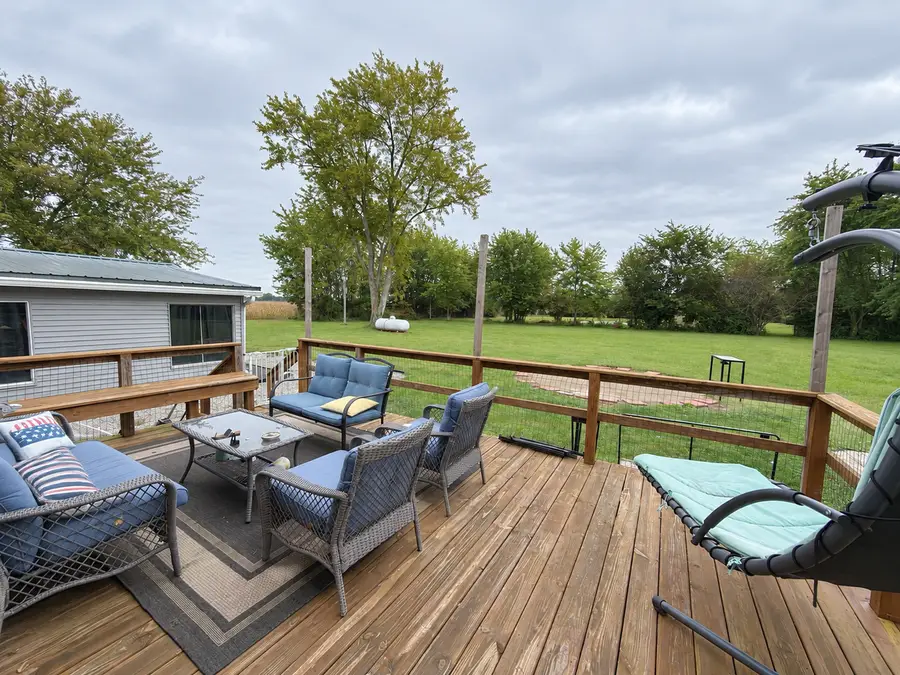 2076 N State Road, Flora, IL 62839 - #3