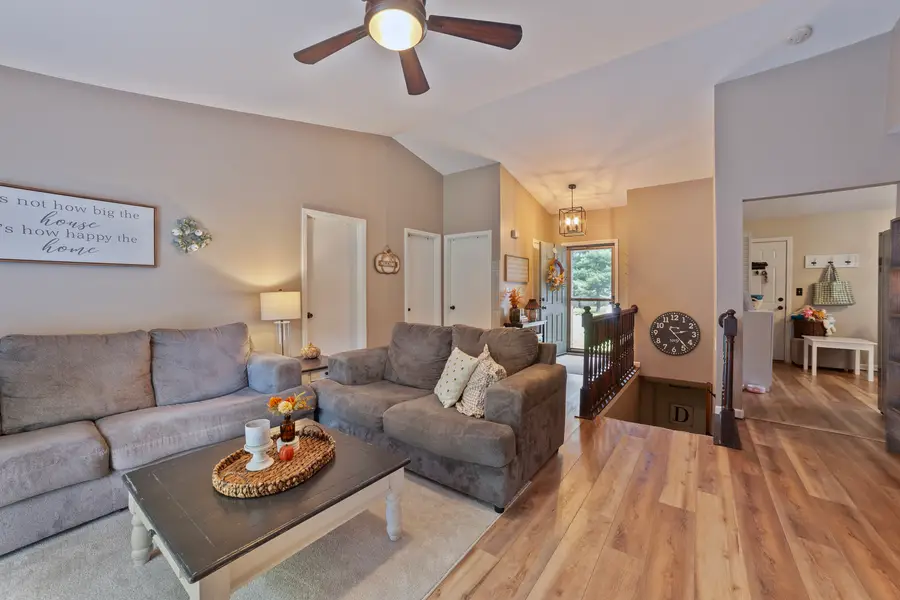 611 S Orchid Path, McHenry, IL 60050 - #3