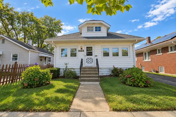1423 N Raynor Avenue, Joliet, IL 60435