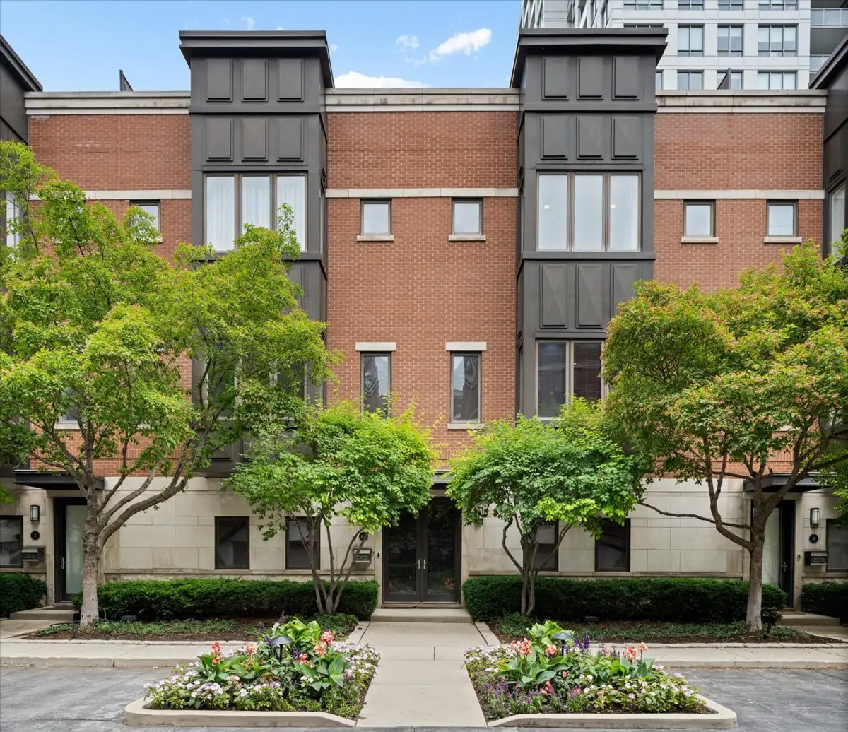 460 W Superior Street #4-5, Chicago, IL 60654 - #1