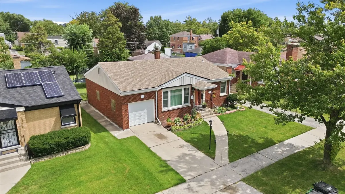 2309 S 23rd Avenue, Broadview, IL 60155 - #1