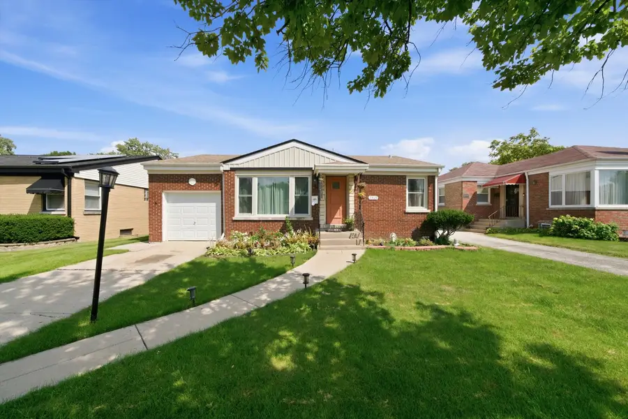 2309 S 23rd Avenue, Broadview, IL 60155 - #3