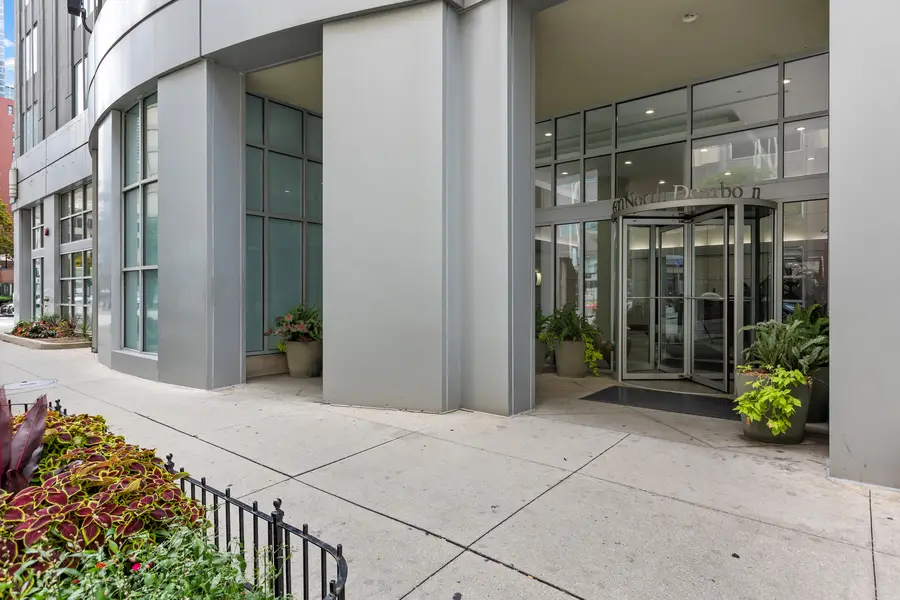 600 N Dearborn Street #1707, Chicago, IL 60654 - #2