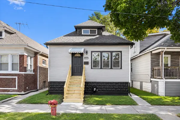 9331 S Woodlawn Avenue, Chicago, IL 60619