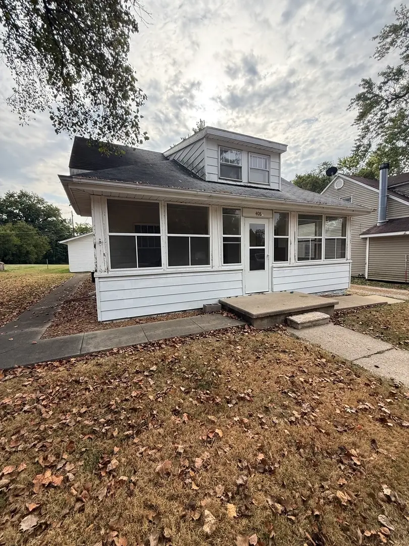 408 N 1st Street, Vandalia, IL 62471 - #1