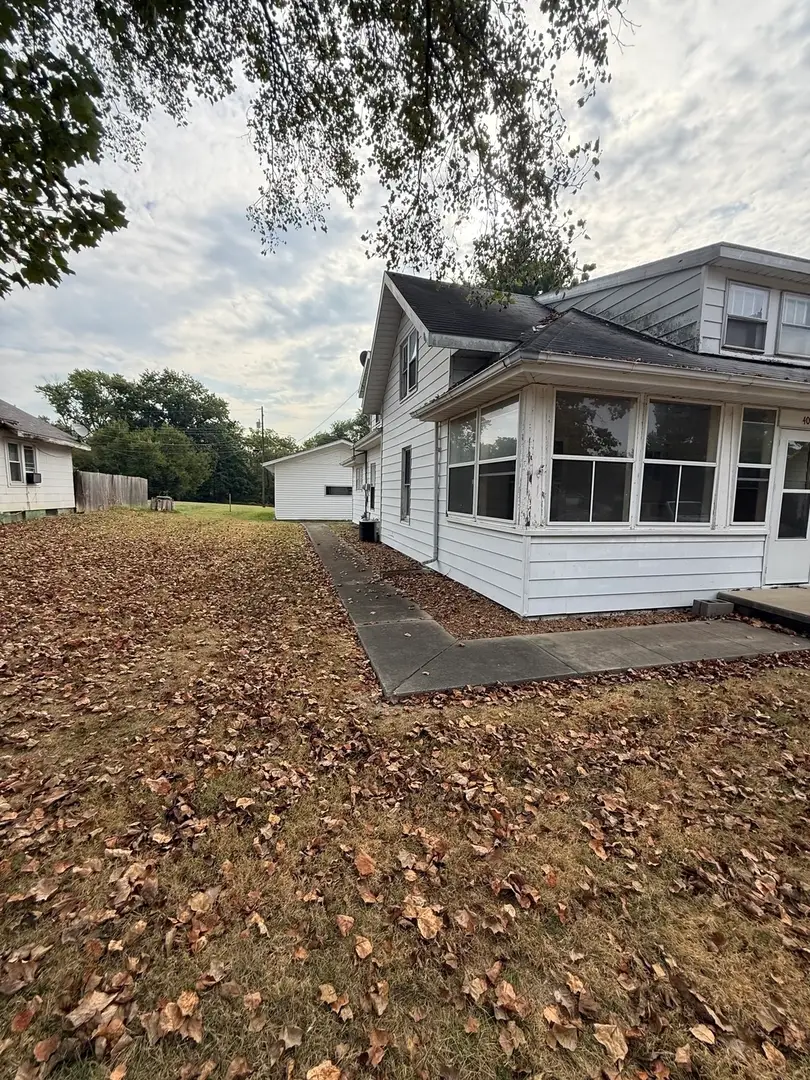 408 N 1st Street, Vandalia, IL 62471 - #2