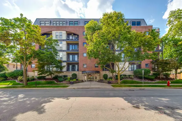 110 S Evergreen Avenue #4C-N, Arlington Heights, IL 60005