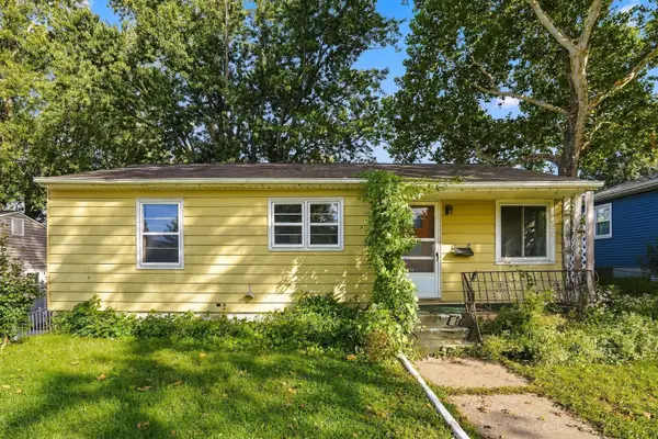 2530 Cody Street, Bettendorf, IA 52722