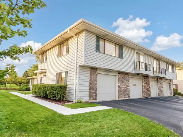 935 Shattuck Lane #935, Schaumburg, IL 60194