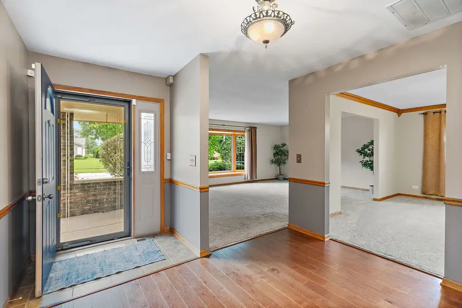 104 Millis Lane, Schaumburg, IL 60193 - #3