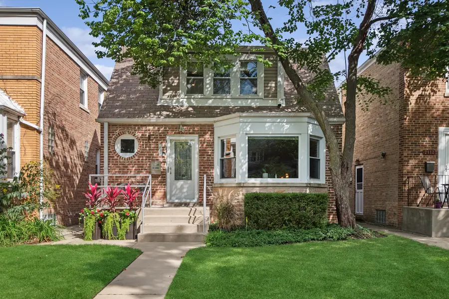 2916 W Fargo Avenue, Chicago, IL 60645 - #2