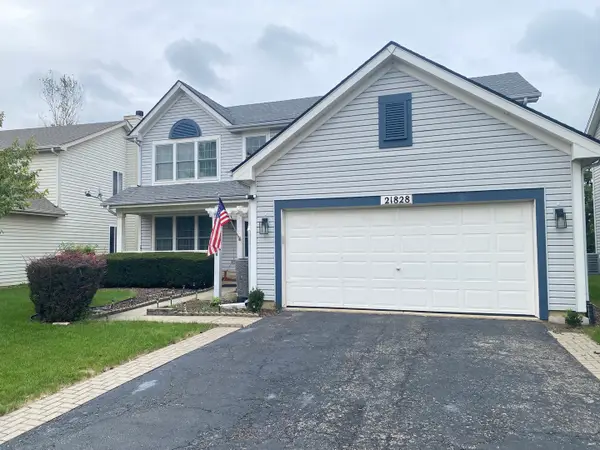 21828 W Knollwood Drive, Plainfield, IL 60544