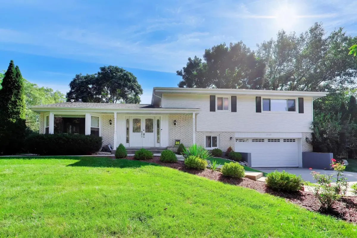 1939 Clover Road, Northbrook, IL 60062 - #1