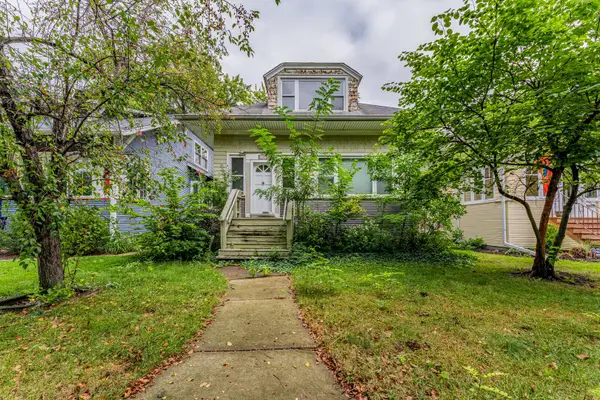 718 N Ridgeland Avenue, Oak Park, IL 60302