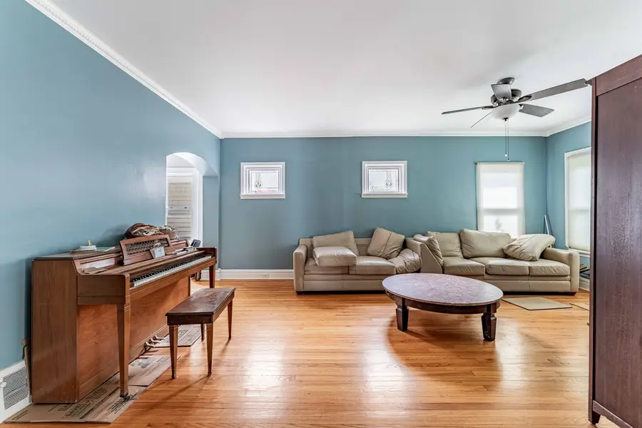 718 N Ridgeland Avenue, Oak Park, IL 60302 - #3