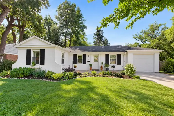 711 E Euclid Avenue, Arlington Heights, IL 60004