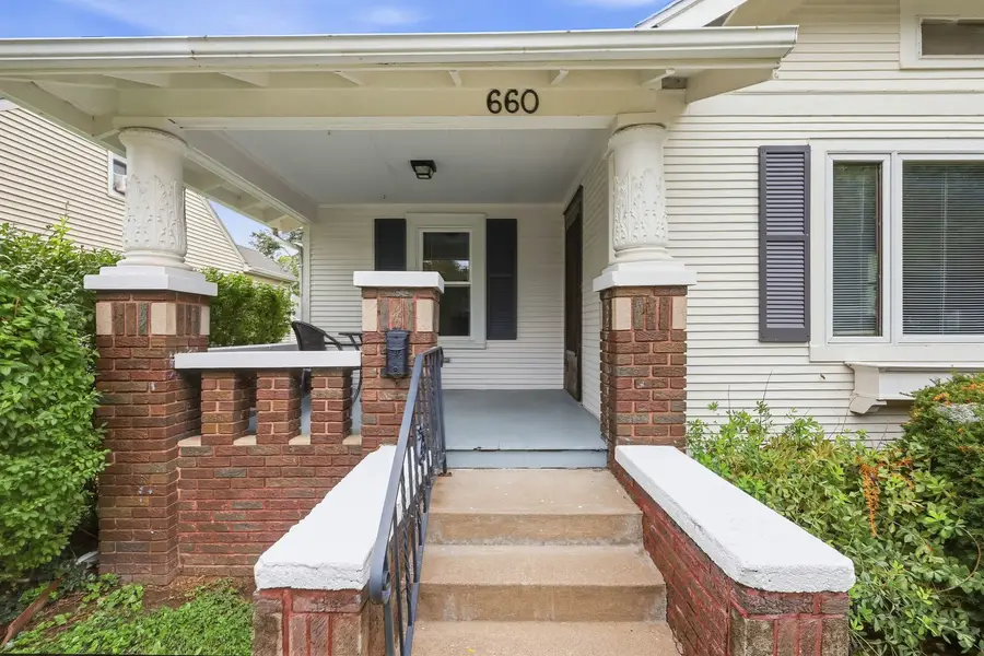 660 E Colorado Street, Davenport, IA 52803 - #3