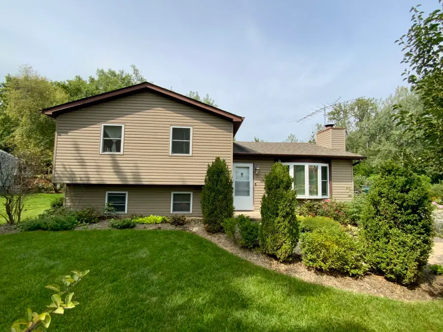 592 Pine Grove Avenue, Gurnee, IL 60031 - #2