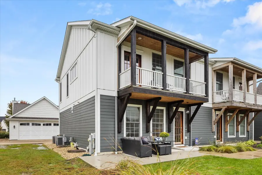 6 Port Place, Ottawa, IL 61350 - #3