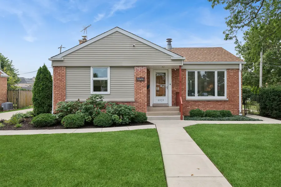 6929 W Madison Street, Niles, IL 60714 - #2