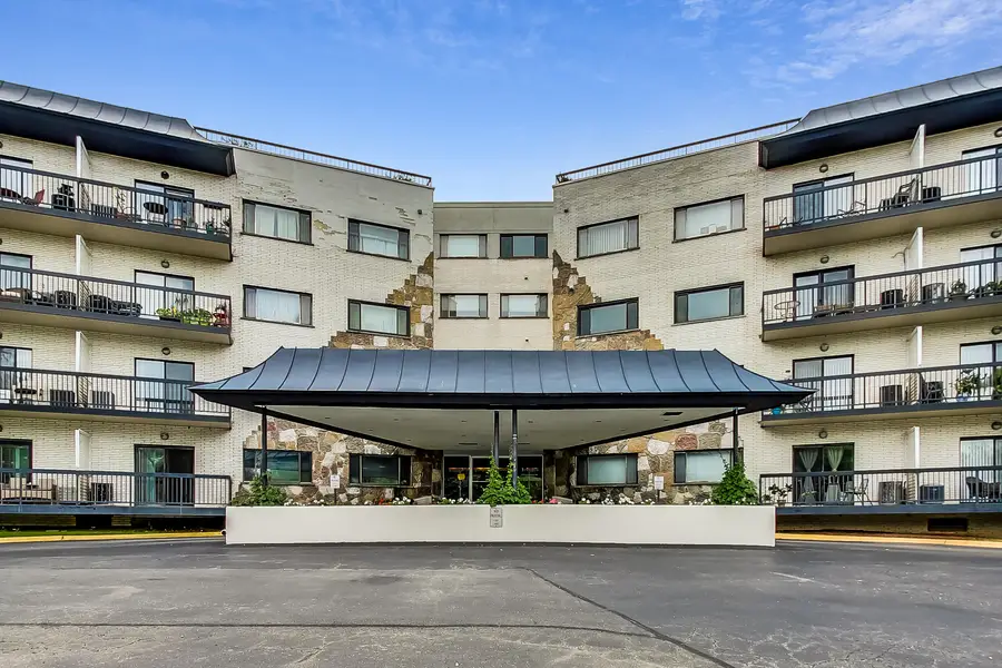 6700 S Brainard Avenue #101, Countryside, IL 60525 - #2