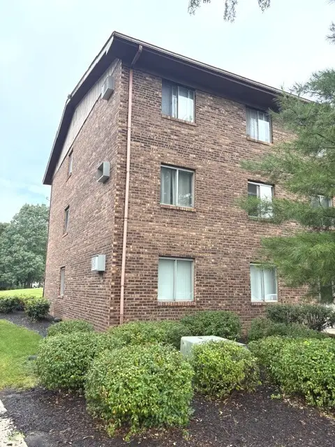 2556 Waterbury Drive #1906, Woodridge, IL 60517