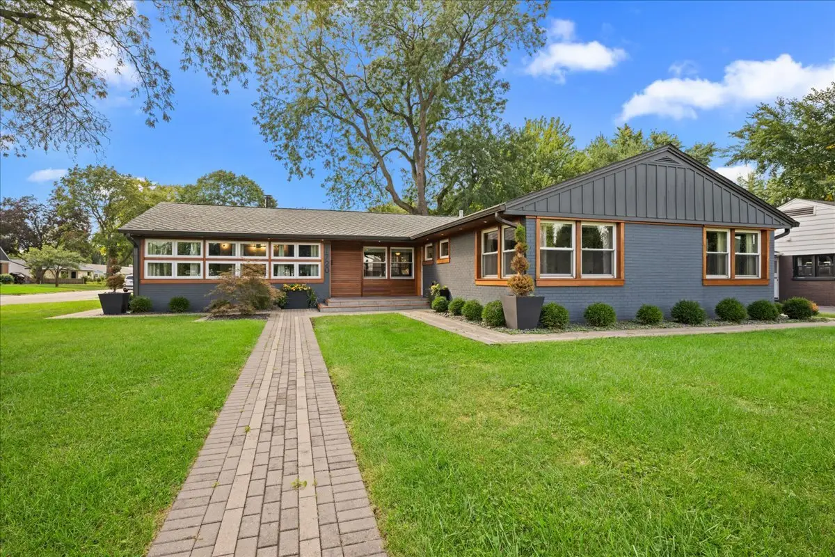 1720 Garfield Avenue, Aurora, IL 60506 - #1