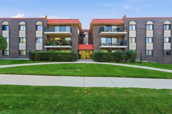 1255 W Prospect Avenue #101, Mount Prospect, IL 60056