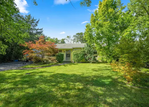 424 Village Road, Willowbrook, IL 60527