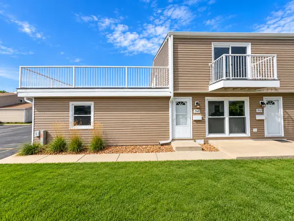 7948 163rd Place #7948, Tinley Park, IL 60477