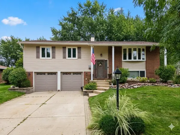4155 Hudson Drive, Hoffman Estates, IL 60192