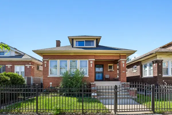 7918 S Luella Avenue, Chicago, IL 60617