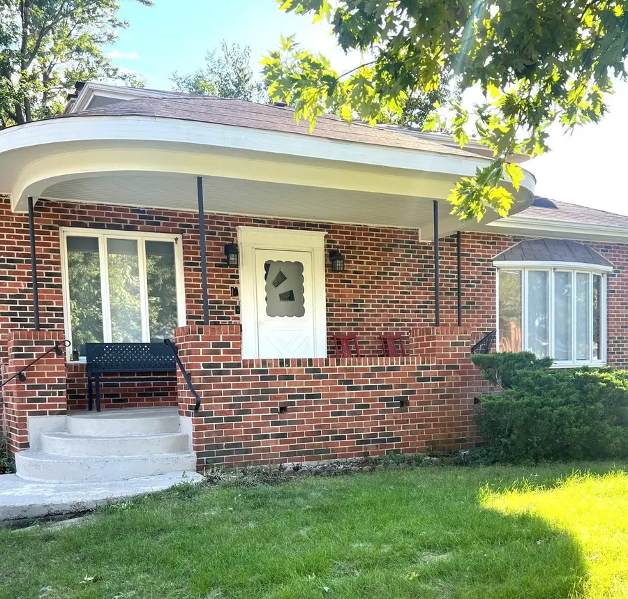 411 Suwanee Street, Park Forest, IL 60466 - #3