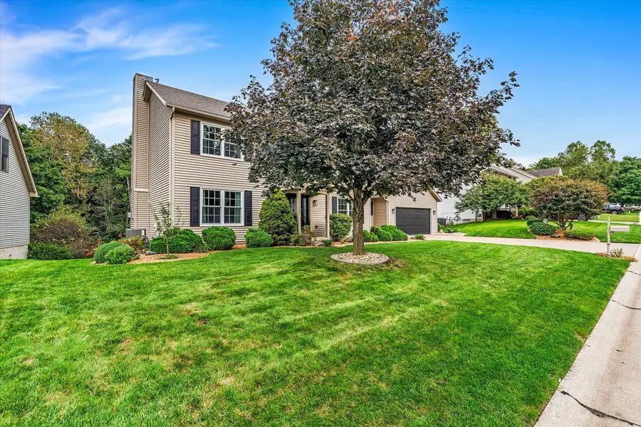 605 E 3rd Street, Coal Valley, IL 61240 - #3
