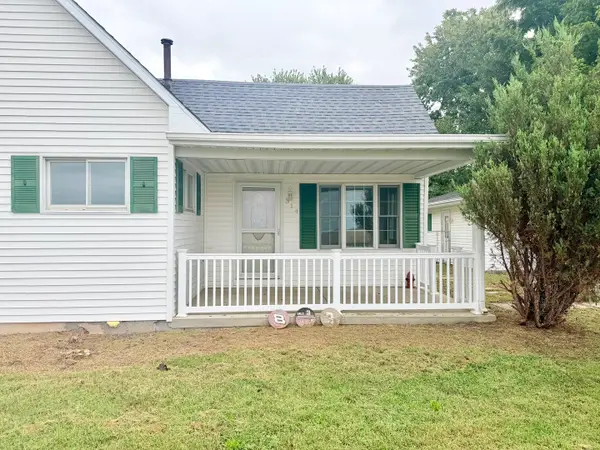 314 N Constant Street, Dawson, IL 62520