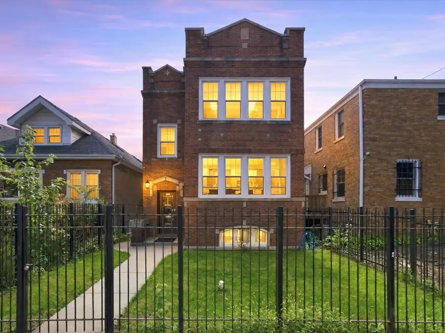 4055 W Nelson Street, Chicago, IL 60641 - #2