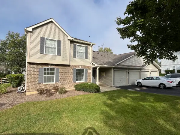 320 Buckingham Circle, Elgin, IL 60120