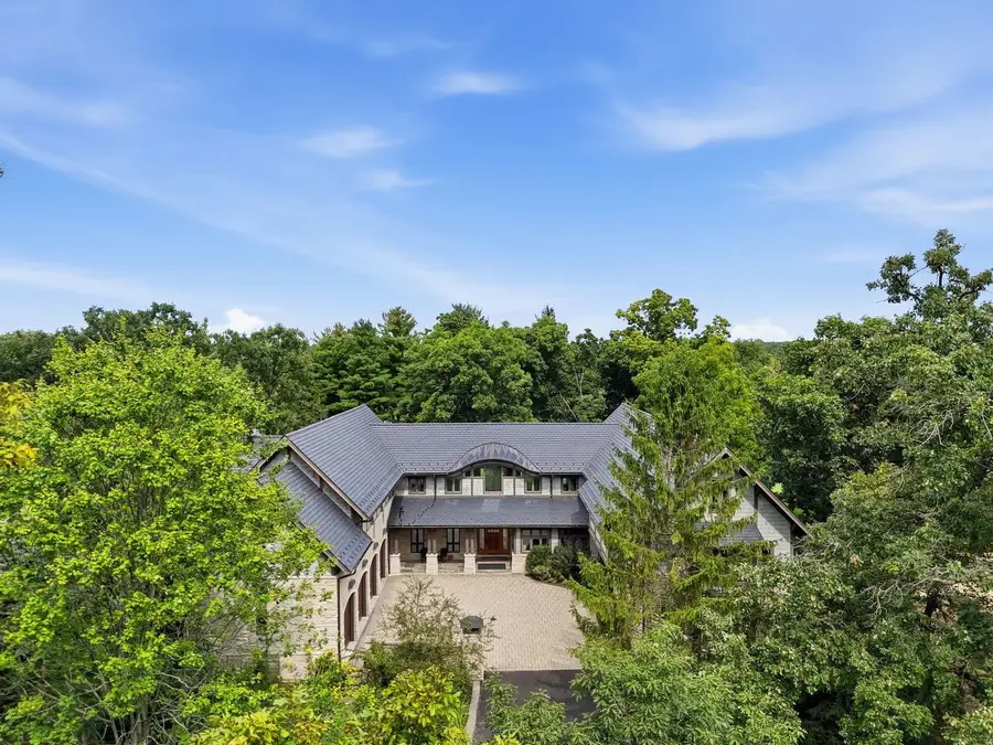24 Hidden Brook Drive, North Barrington, IL 60010 - #3