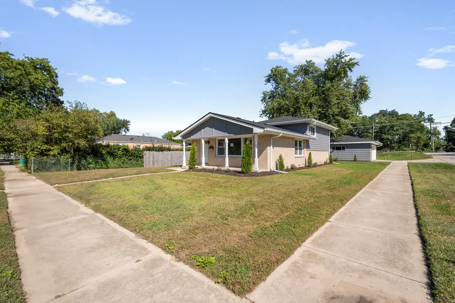 14057 S Hoxie Avenue, Burnham, IL 60633 - #3