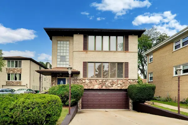 647 N Northwest Highway, Park Ridge, IL 60068