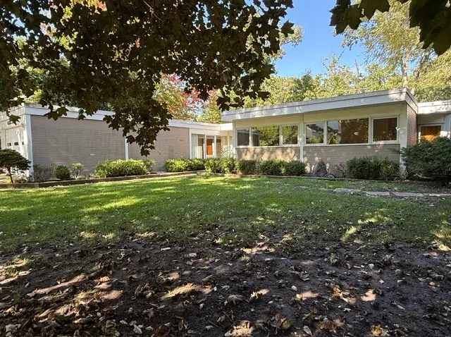 940 Ridgewood Drive, Highland Park, IL 60035 - #3