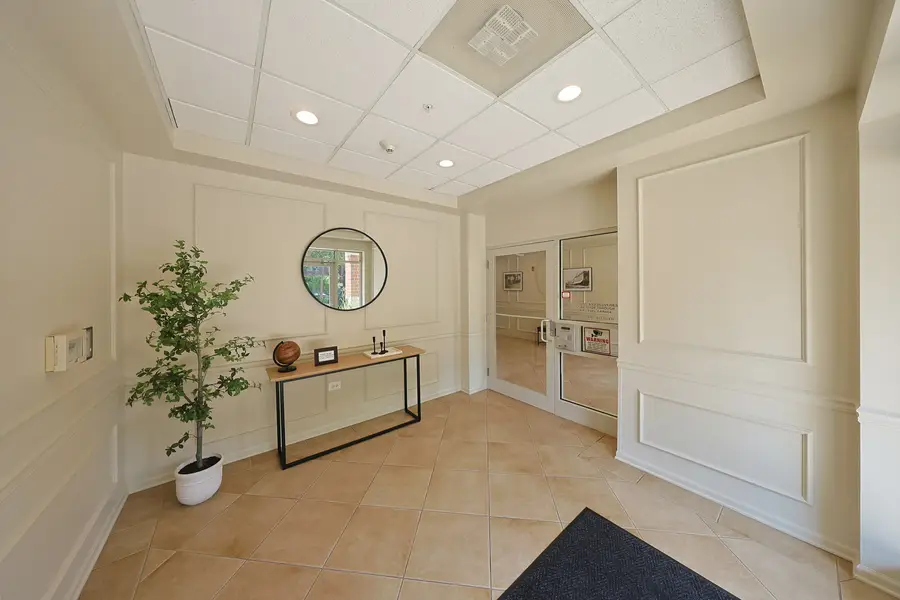 370 S Western Avenue #701, Des Plaines, IL 60016 - #2